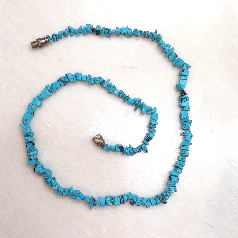 Turquoise Necklace 16 1/2" Vintage, EUC!